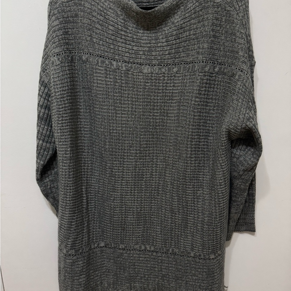 Cozy Knit Women's Sweater - Gray